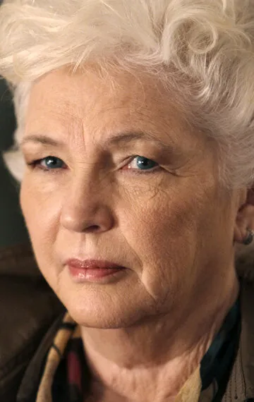 Фотография актёра Финола Флэнаган (Fionnula Flanagan)