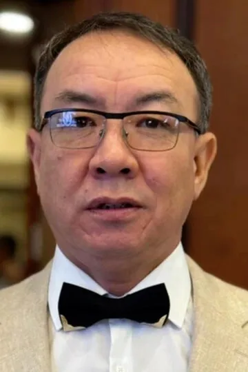 Фотография актёра Адильжан Шомбалов