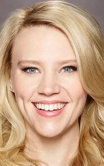 Фотография актёра Кейт Маккиннон (Kate McKinnon)