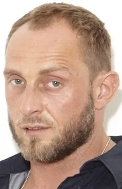 Фотография актёра Роланд Мёллер (Roland Møller)