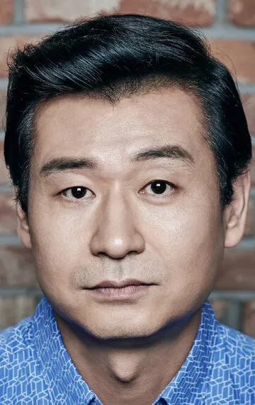 Фотография актёра Пак Хёк-квон (Park Hyeok-gwon)