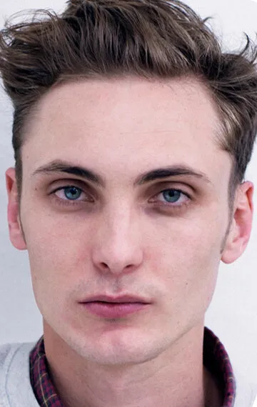 Фотография актёра Эймон Фэррен (Eamon Farren)