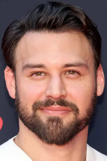 Фотография актёра Райан Гузман