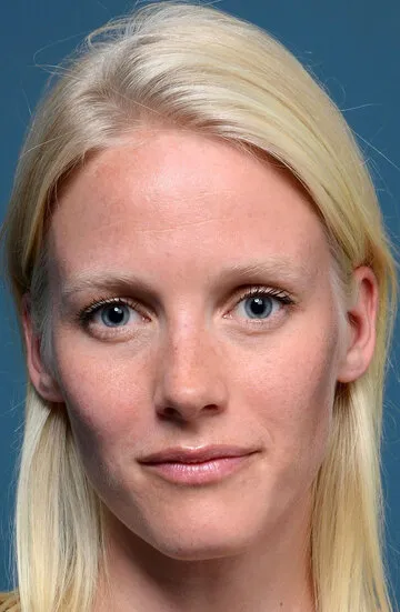 Фотография актёра Лаура Бирн (Laura Birn)