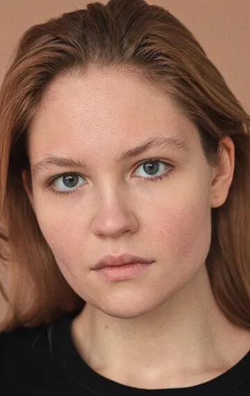 Фотография актёра Арина Жаркова