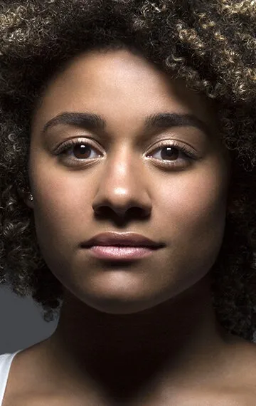 Фотография актёра Ариана Дебоуз (Ariana DeBose)